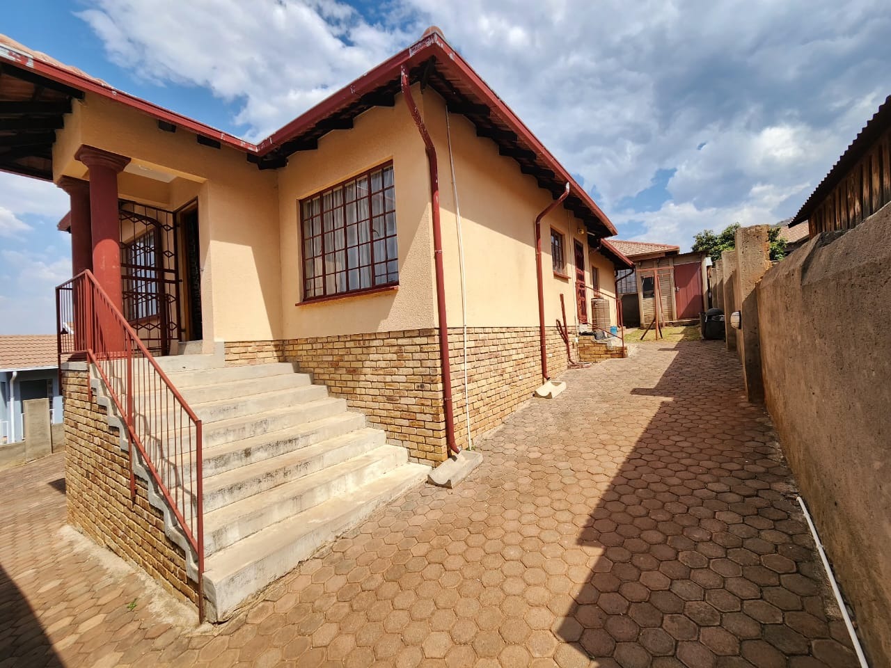 3 Bedroom Property for Sale in Tlhabane West North West